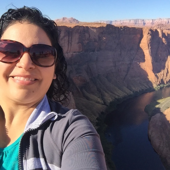 Meet your Posher, Samira - Picture 1 of 1